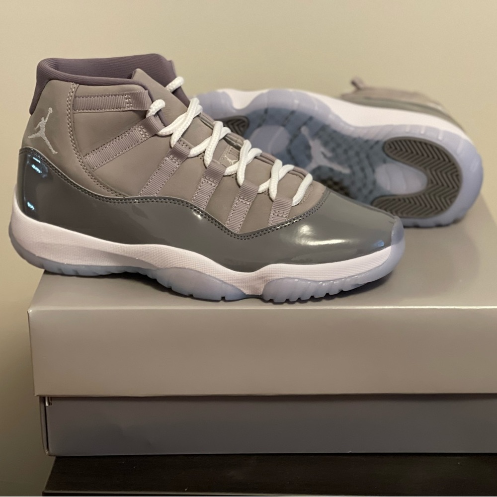 Nike Air Jordan 11 Cool Grey Size 8.5 - Picture 5 of 6
